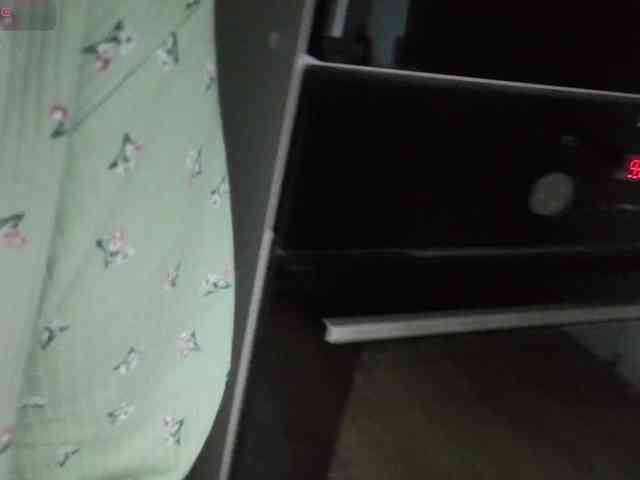 Milaa1998 webcam