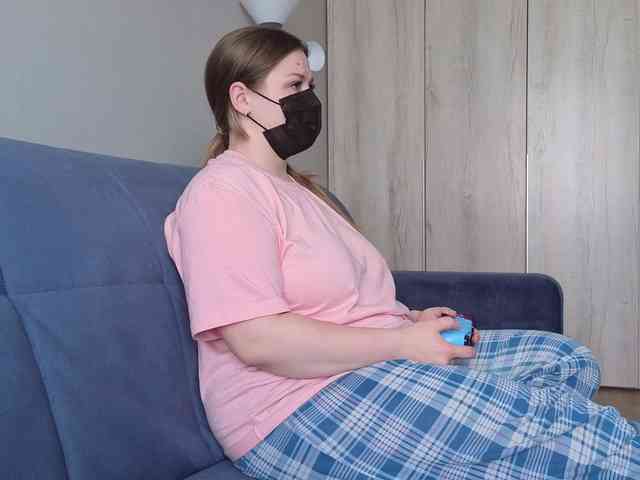 Milaa1998 webcam
