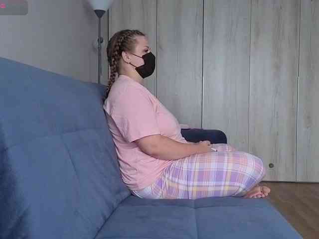 Milaa1998 webcam