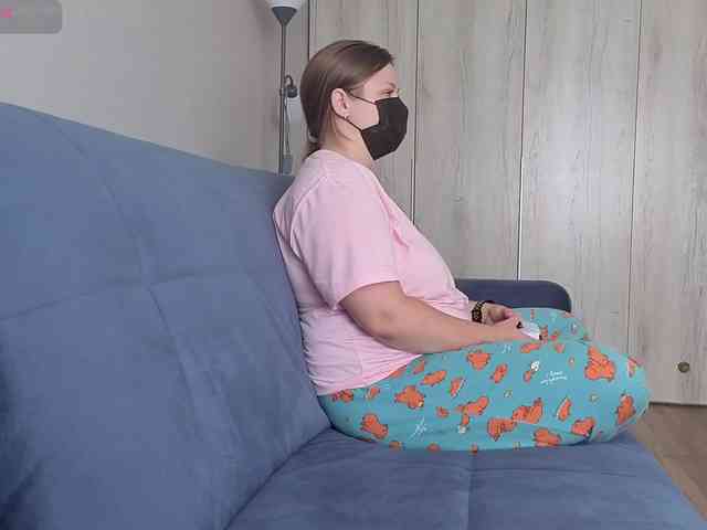 Milaa1998 webcam
