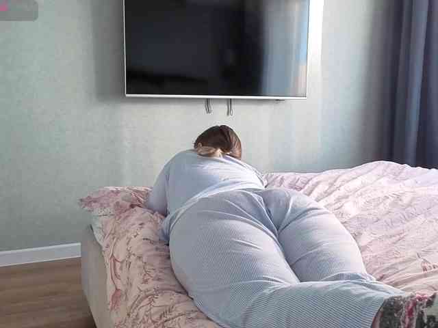 Milaa1998 webcam