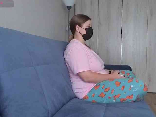 Milaa1998 webcam