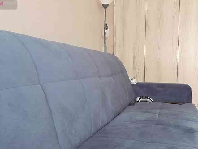 Milaa1998 webcam