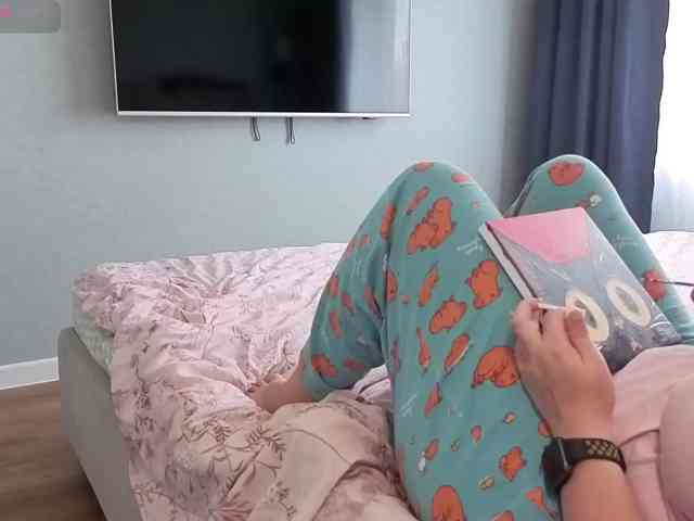 Milaa1998 webcam