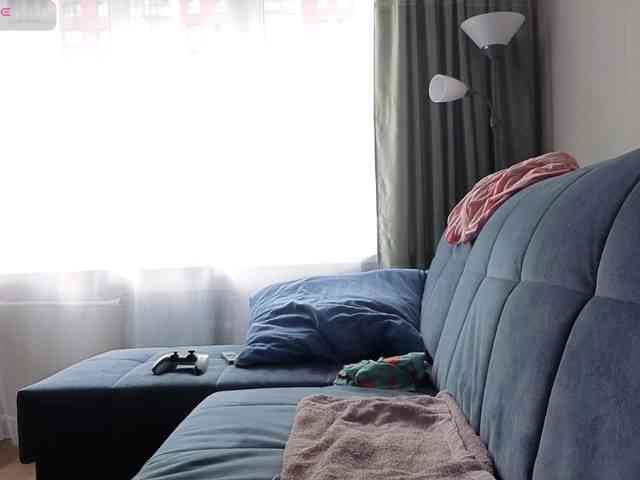Milaa1998 webcam