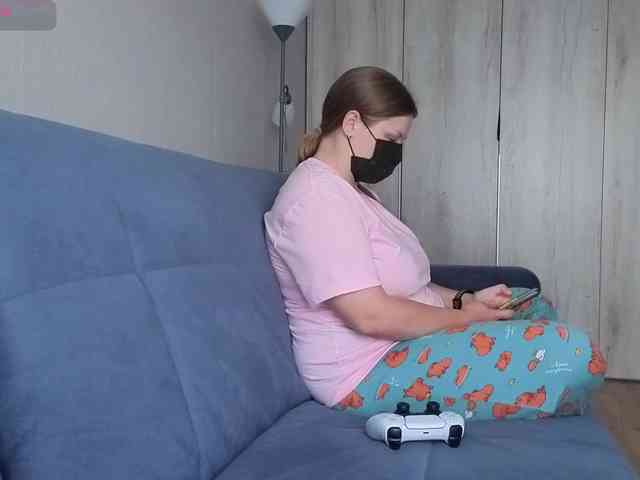 Milaa1998 webcam