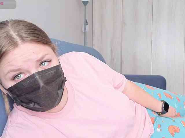 Milaa1998 webcam