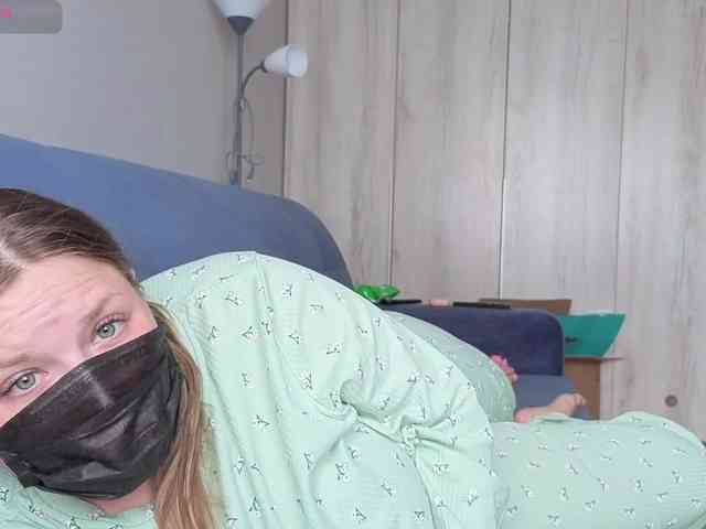 Milaa1998 webcam
