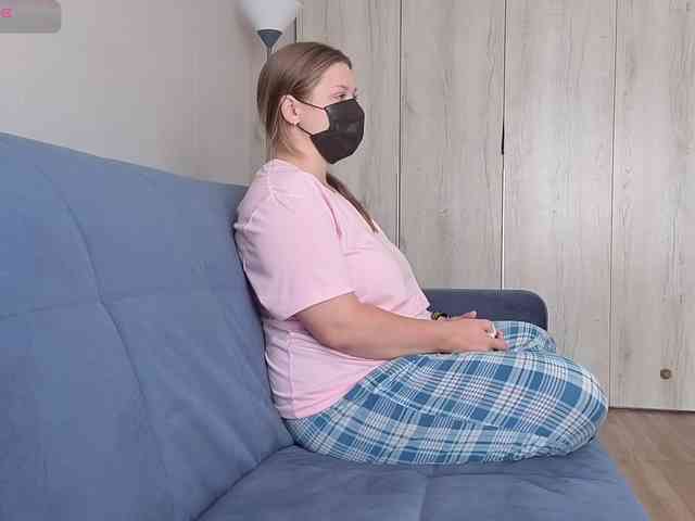 Milaa1998 webcam