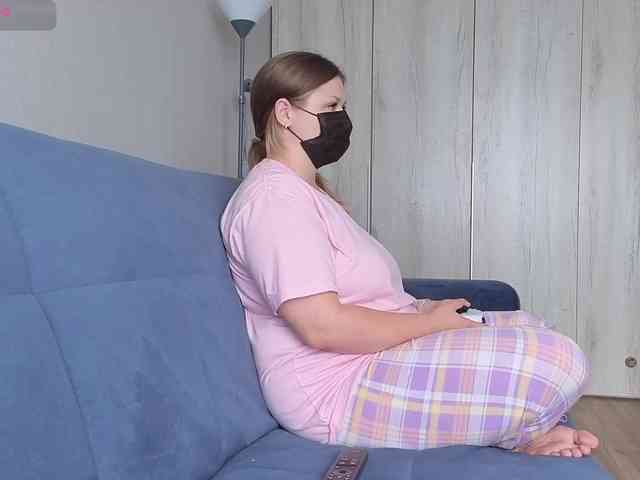Milaa1998 webcam