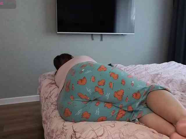 Milaa1998 webcam