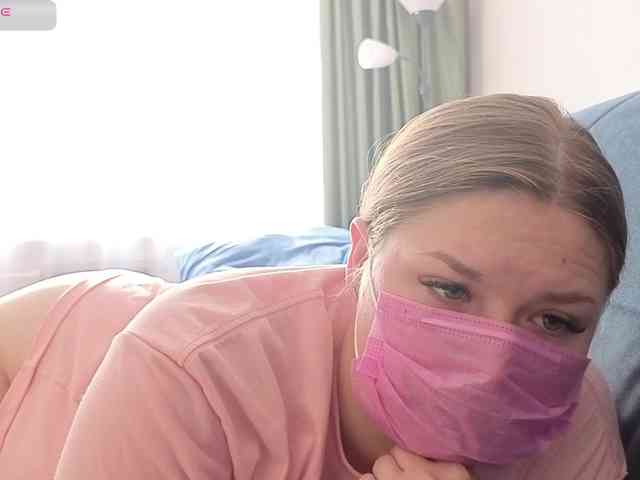 Milaa1998 webcam