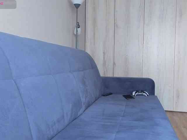 Milaa1998 webcam