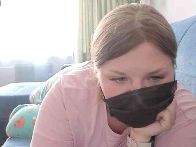 Milaa1998 webcam
