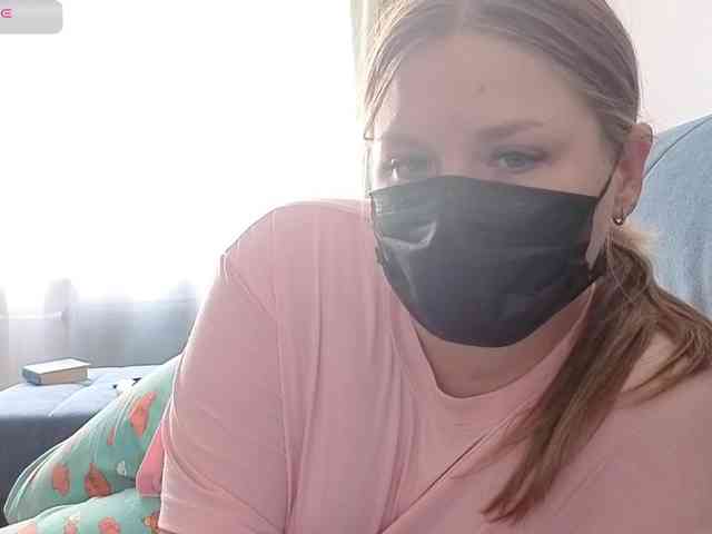 Milaa1998 webcam