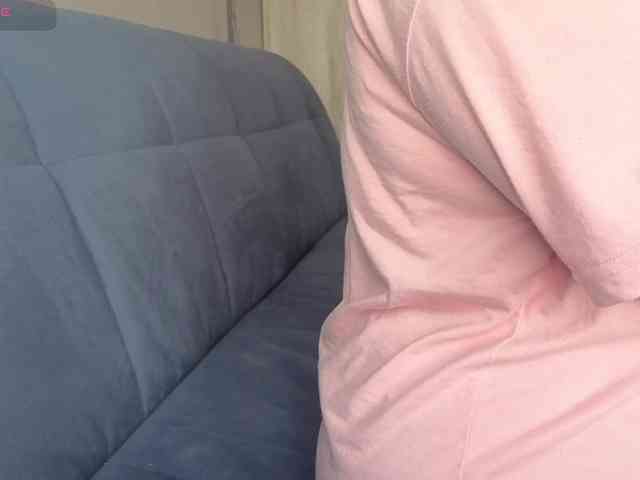 Milaa1998 webcam
