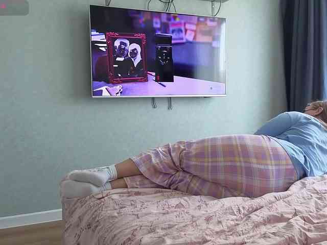 Milaa1998 webcam