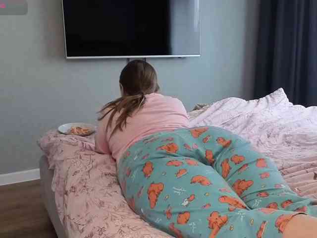 Milaa1998 webcam