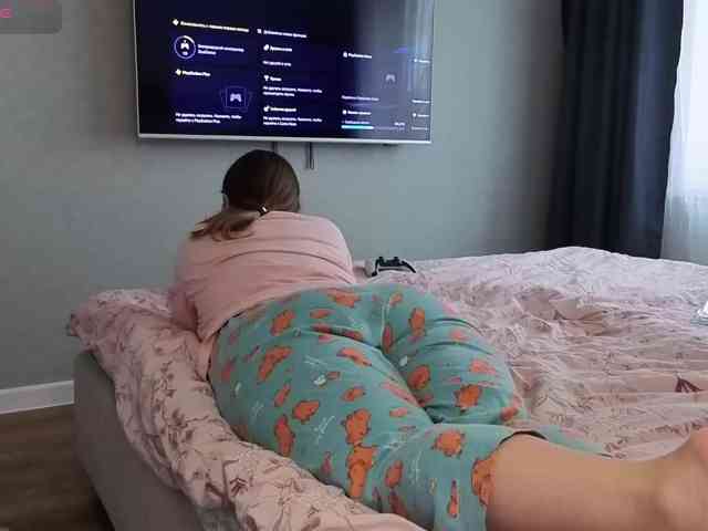 Milaa1998 webcam
