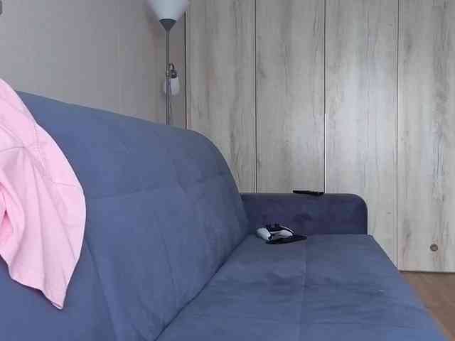 Milaa1998 webcam
