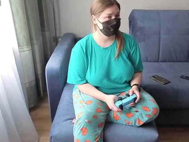 Milaa1998 webcam
