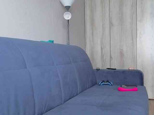 Milaa1998 webcam