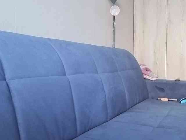 Milaa1998 webcam