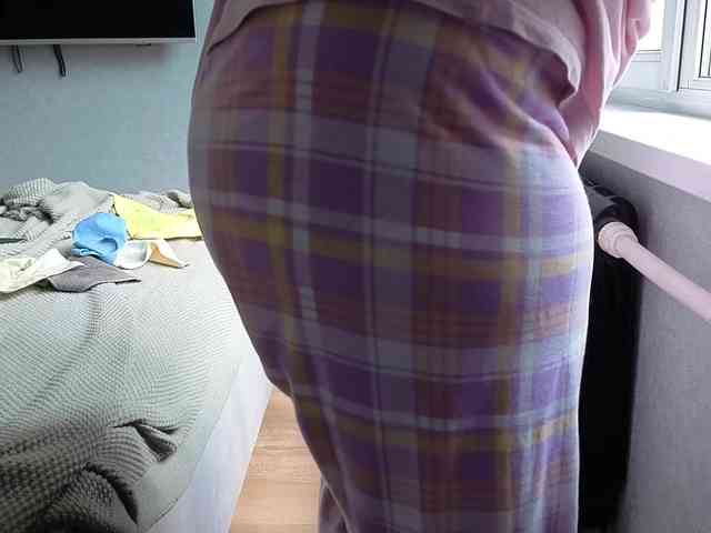 Milaa1998 webcam