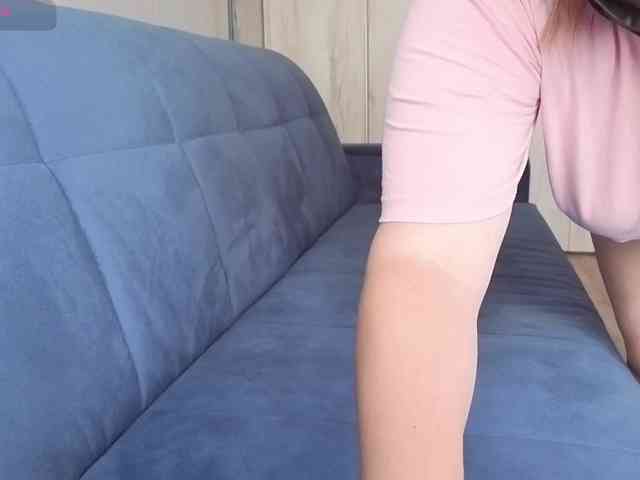Milaa1998 webcam