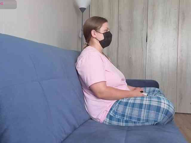 Milaa1998 webcam