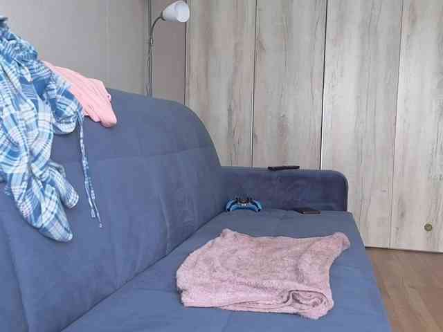 Milaa1998 webcam