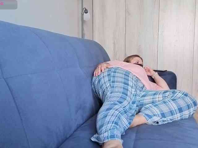 Milaa1998 webcam