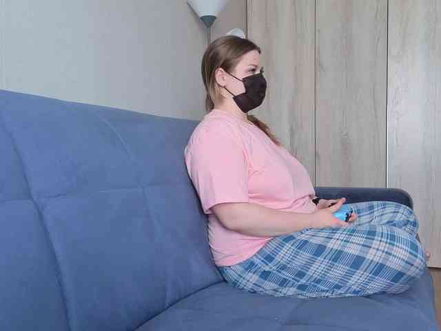 Milaa1998 webcam