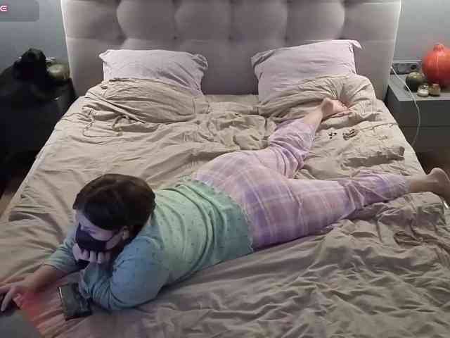 Milaa1998 webcam