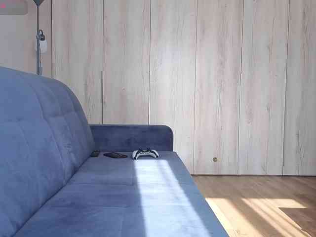 Milaa1998 webcam