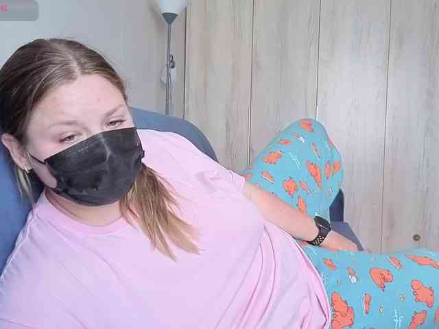 Milaa1998 webcam