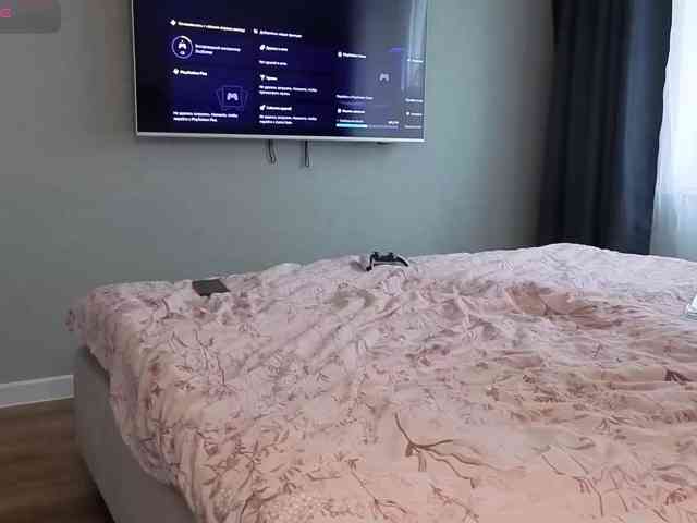 Milaa1998 webcam