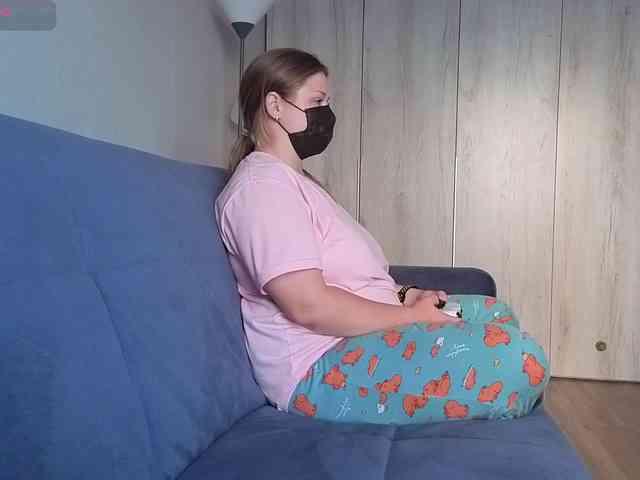 Milaa1998 webcam