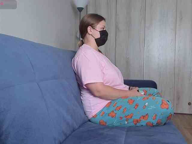 Milaa1998 webcam