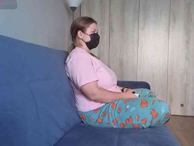 Milaa1998 webcam