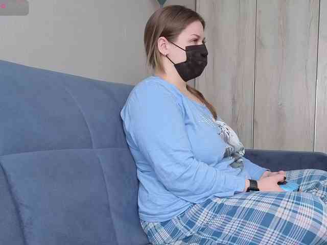 Milaa1998 webcam