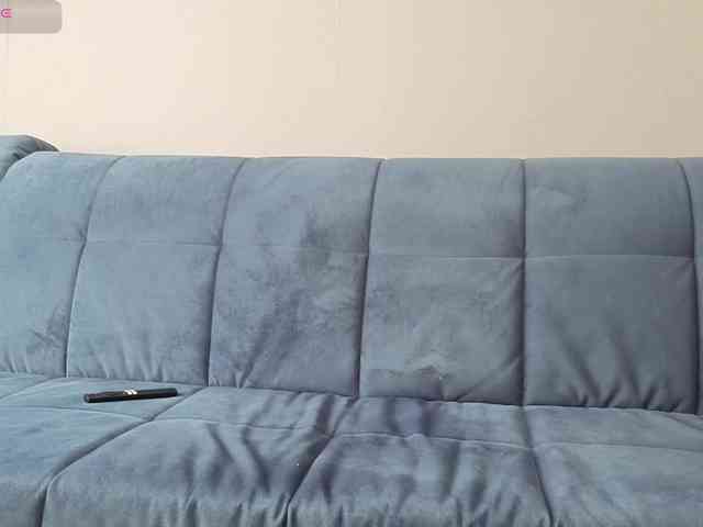 Milaa1998 webcam