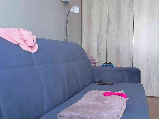 Milaa1998 webcam