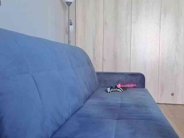 Milaa1998 webcam