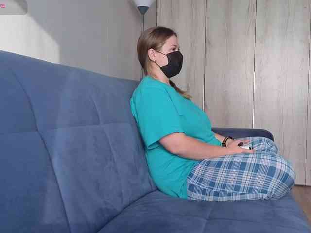 Milaa1998 webcam