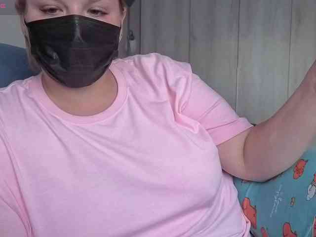 Milaa1998 webcam