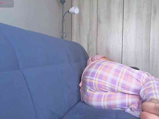 Milaa1998 webcam