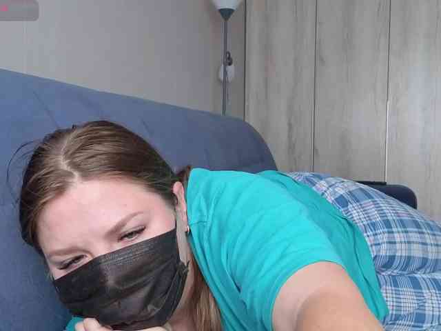 Milaa1998 webcam