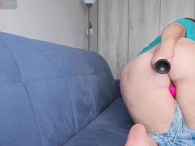 Milaa1998 webcam