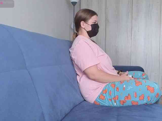 Model: Milaa1998
